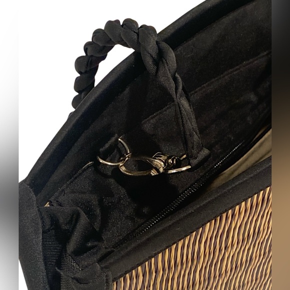 Baskets of Cambodia Wicker Shoulder Bag - Like New - Picture 5 of 10